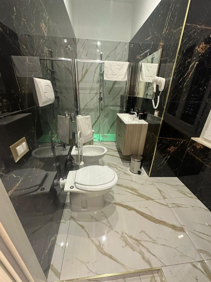 B&B Tre Regine 那不勒斯 外观 照片